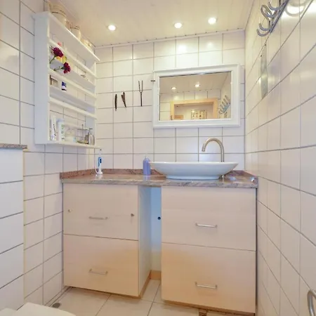 Tatil Evi 4 Bedroom Awesome In Romo *